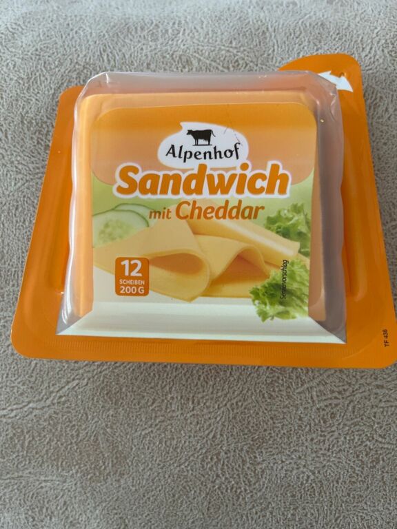 Alpenhof Sandwich mit Cheddar 12 Scheiben 200 g