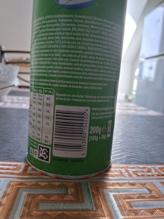 PRINGLES Sour Cream Onion