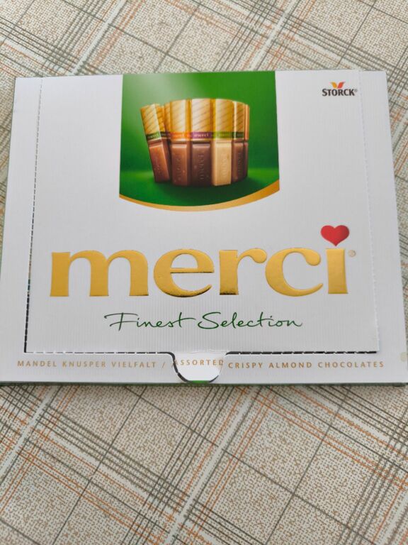 STORCK merci Finest Selection MANDEL KNUSPER VIELFALT / ASSORTED CRISPY ALMOND CHOCOLATES 250 g