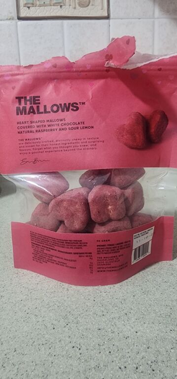 The Mallows mallow hearts raspberry & white choc