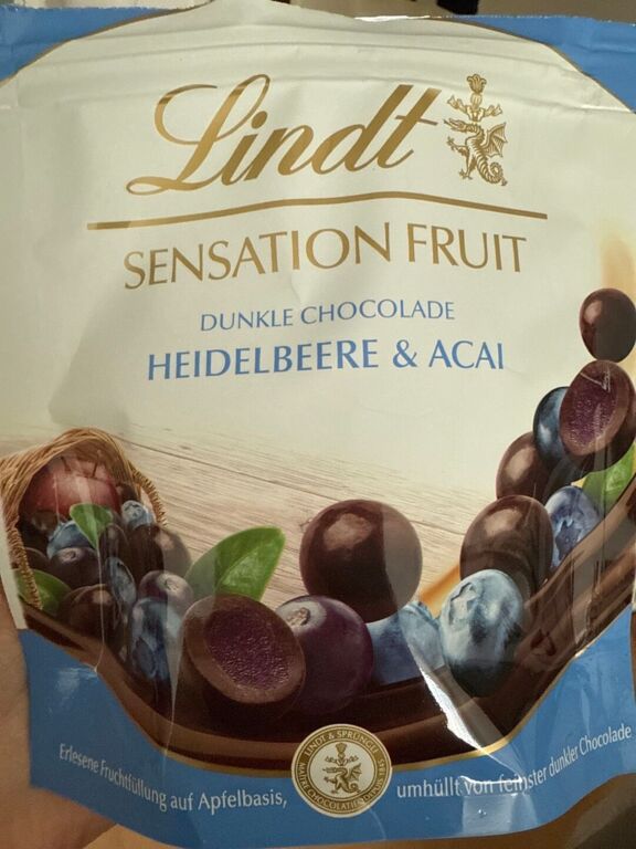 Lindt Sensation Fruit Heidelbeere & Acai 